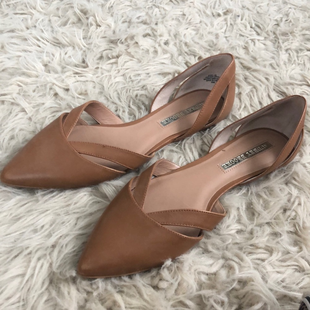 Audrey Brooke tan flats